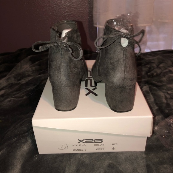 Grey booties - Picture 3 of 6